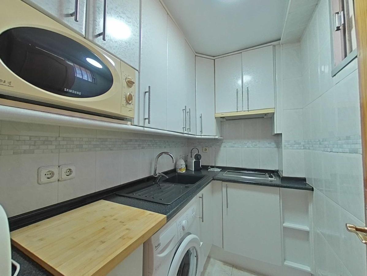 Apartamento Acogedor En La Carihuela Con Plaza De Garaje Garantizada! Sol Montemar Torremolinos
